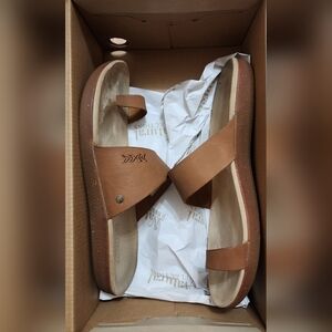 Natural Reflections Leather Slide Sandals Size 9